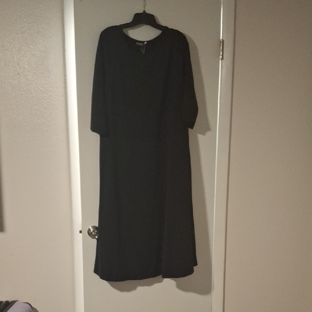 BloomChic Classic Black Long Sleeve Dress